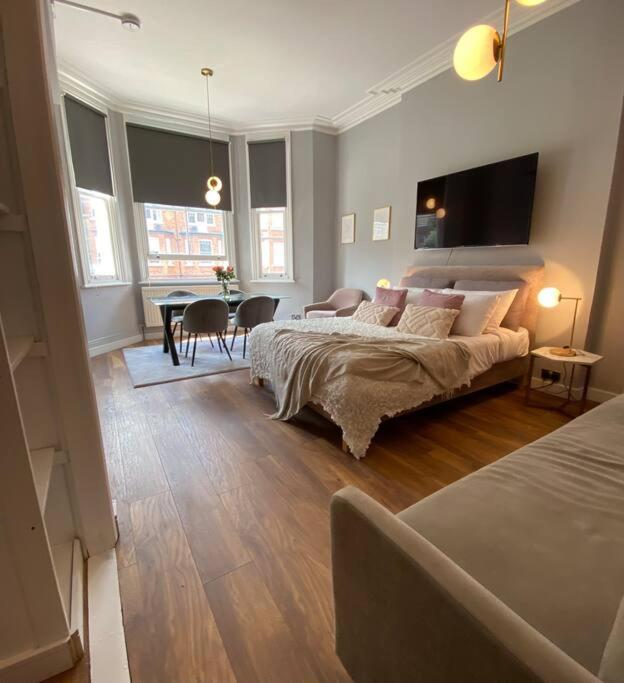 Studio For 3 Near Regents Park N5 London Exterior photo